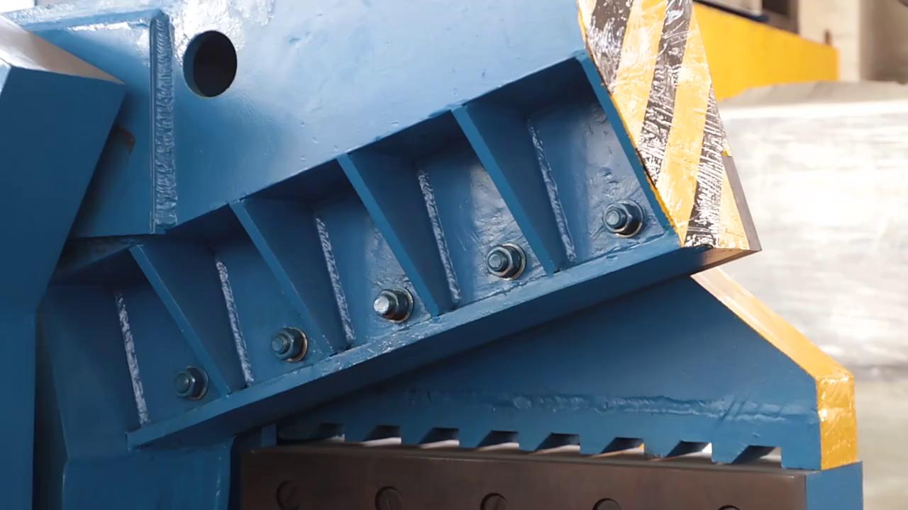 Q43废金属鳄鱼剪 鳄鱼剪也叫做鳄鱼剪切机适用于金属回收加工厂、报废汽车拆解场、冶炼铸造行业，废钢厂等。。。